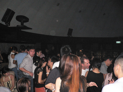 Crowding around the semi-circle space