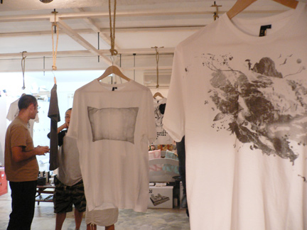 Shirts just hangin’ out!