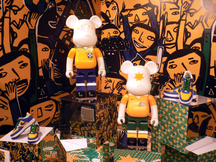 Installation of art and merchandise