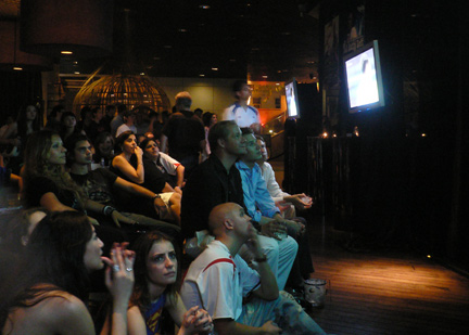Fans in deep concentration...