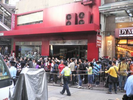 Batman film HK crowd