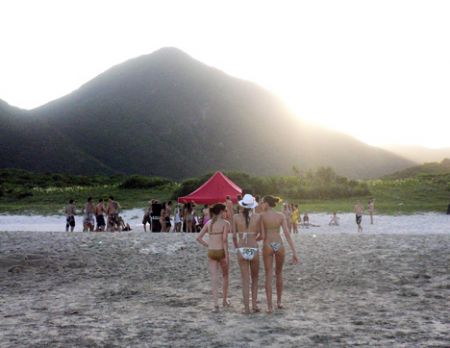 Beach party Big Wave bay sa