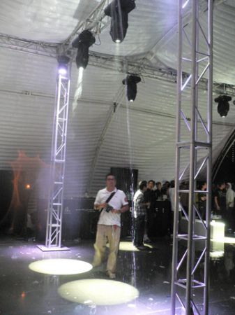 Clot water tent