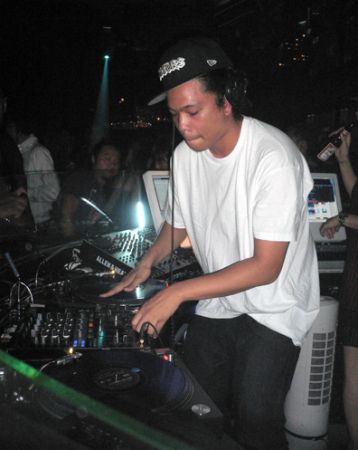 Club Avenue HK Vinyl Richie