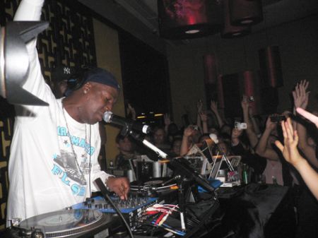 Grandmaster Flash DJing HK