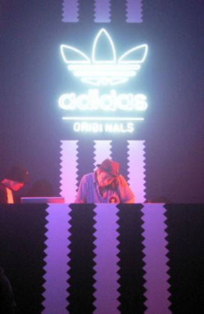 Japanese DJ Adidas 2