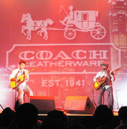 John Mayer guitar concert H