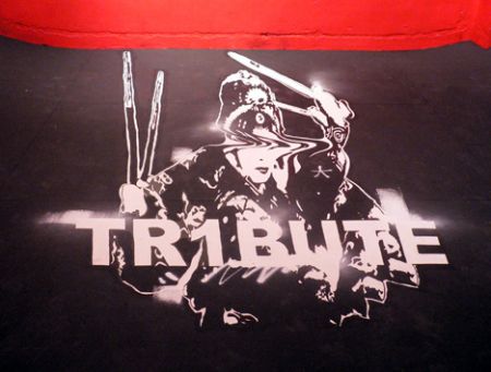 L1ES ONE tribute painting