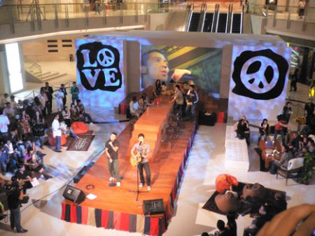 Lucky Jeans Elements Hong K