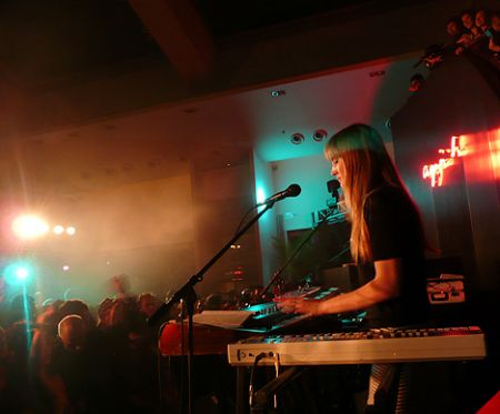NY girl band Au Revoir Simone