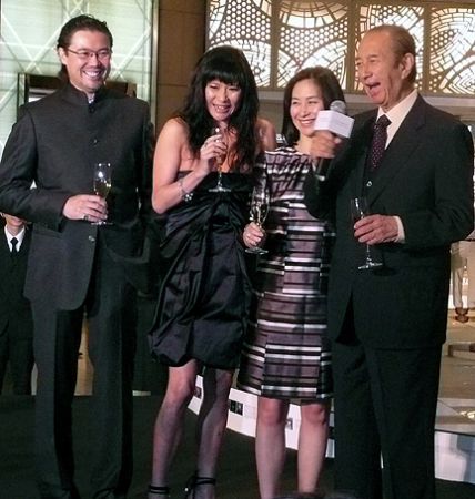 Occasions anniversary Hong