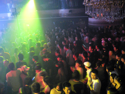 RaveCrowdShotMedium