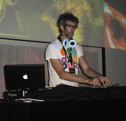 dj Stretch Armstrong Hong K