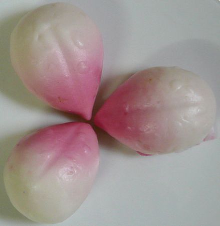 lotus bao birthday bun
