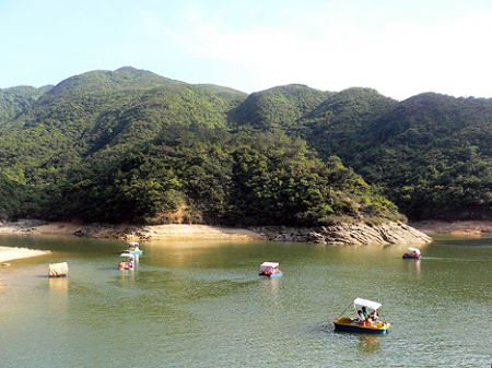paddle boat Hong Kong HK