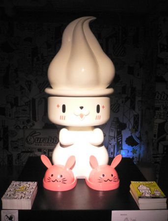 vinyl rabbit figure HK