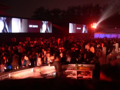 Courtyard getting packed!
