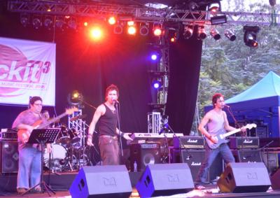 Soler performing