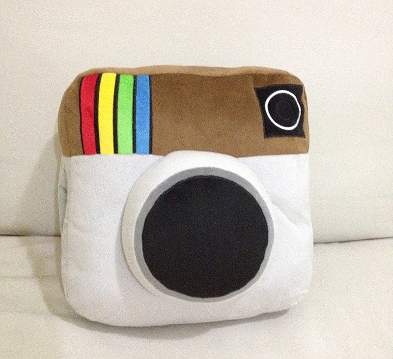 Instagram cushion? Facebook pillow? CNY Hong Kong 2013! Hong Kong Hustle